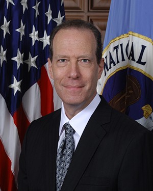 Glenn Gerstell headshot